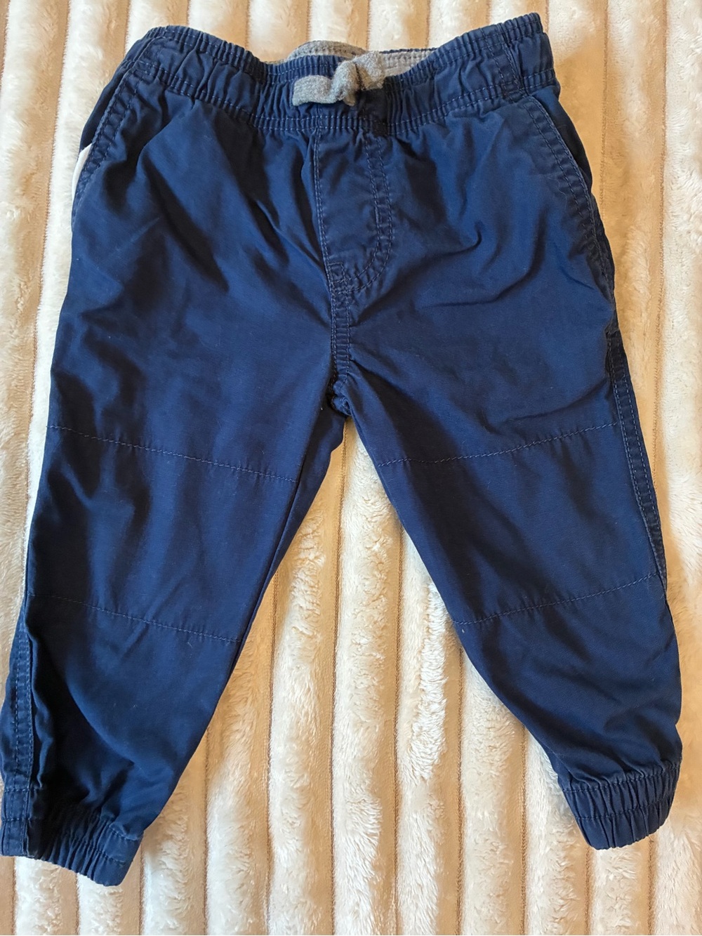Carter’s 12M Fire Truck Outfit Set Thermal Shirt Navy Joggers Toddler - Picture 8 of 8